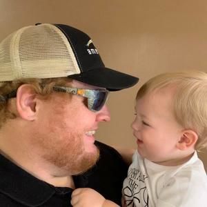 Meet your Posher, Dustin